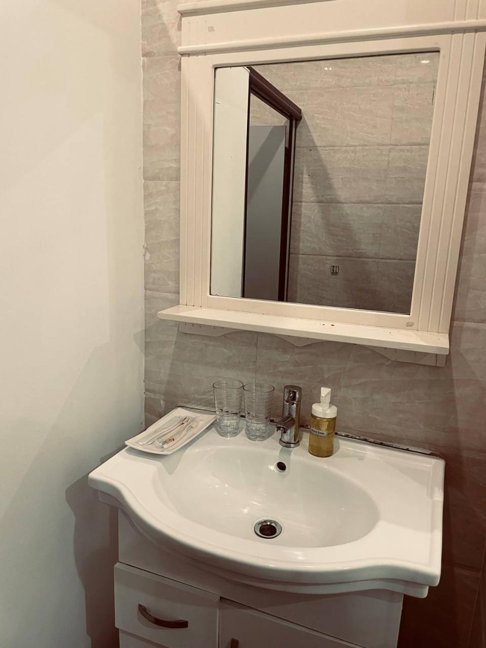 Yama Hotel & Rooftop Bar Rangun Zewnętrze zdjęcie