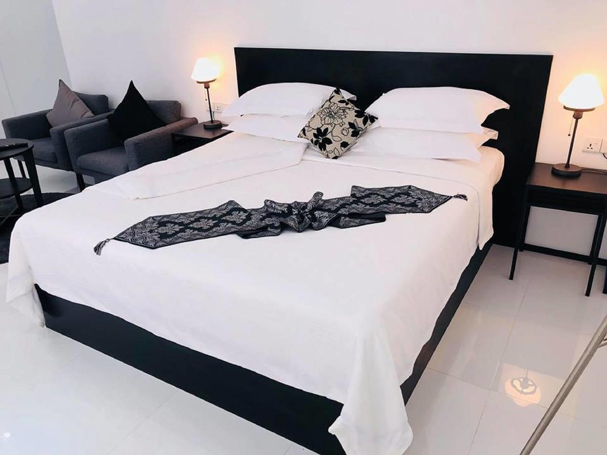 Yama Hotel & Rooftop Bar Rangun Zewnętrze zdjęcie