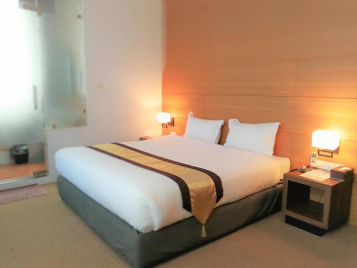 Yama Hotel & Rooftop Bar Rangun Zewnętrze zdjęcie
