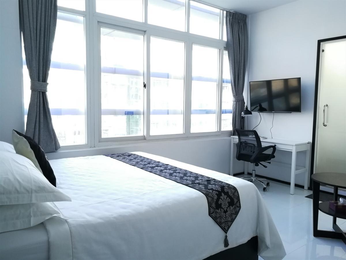 Yama Hotel & Rooftop Bar Rangun Zewnętrze zdjęcie